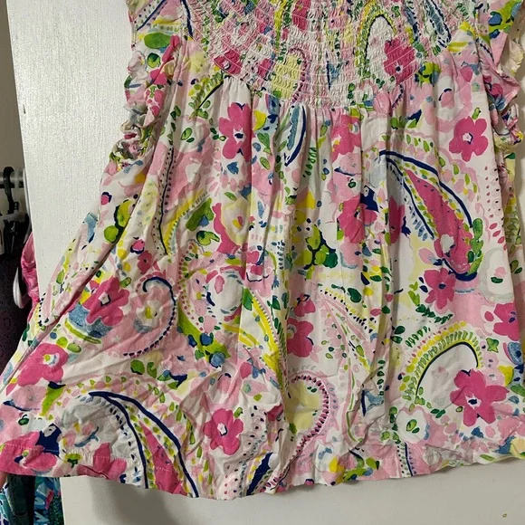 Crown & Ivy Vibrant Floral Top - Picture 2 of 7